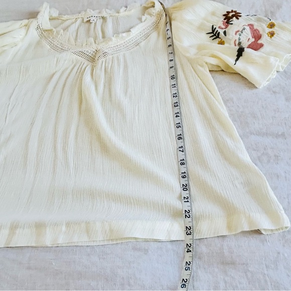 DownEast Cream Blouse‎ with Floral Embroidery - Picture 8 of 8